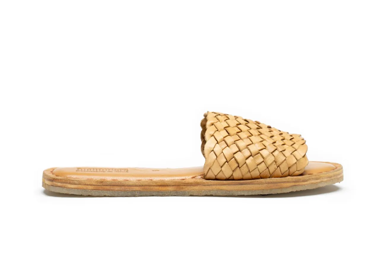 Men's Woven Sandal in Honey