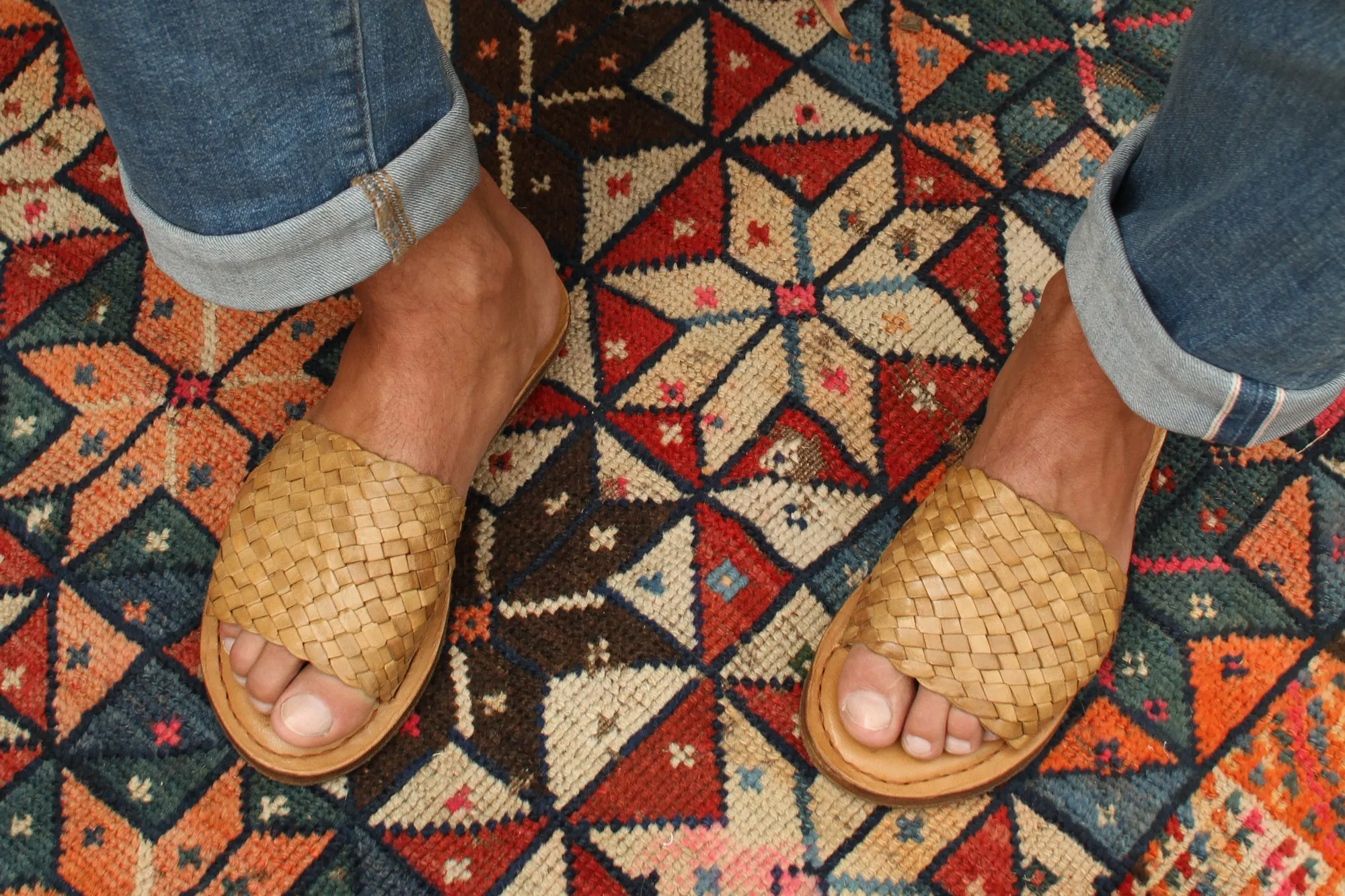 Men's Woven Sandal in Honey